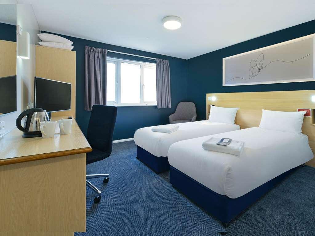 Travelodge Portsmouth Hotel חדר תמונה