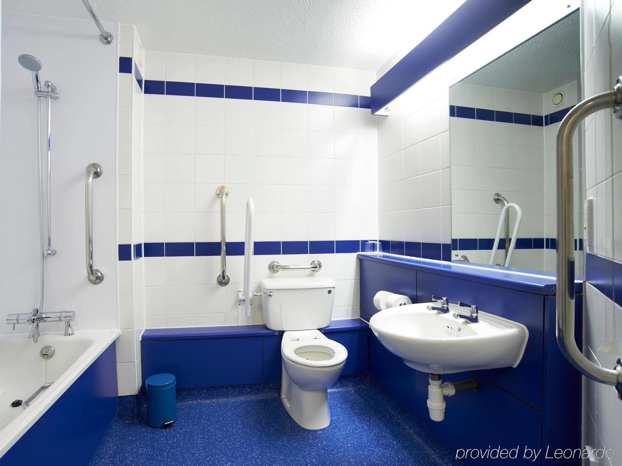 Travelodge Portsmouth Hotel מראה חיצוני תמונה